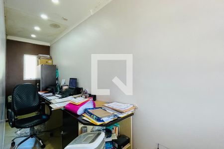 Casa à venda com 220m², 5 quartos e 2 vagas Casa à venda com 220m², 5 quartos e 2 vagasCloset da Suíte 1