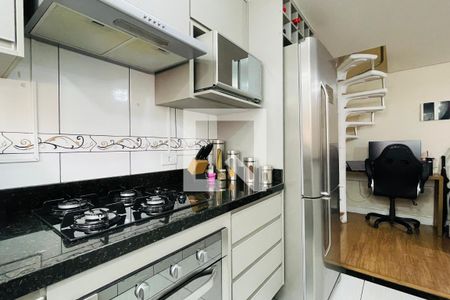 Casa à venda com 220m², 5 quartos e 2 vagas Casa à venda com 220m², 5 quartos e 2 vagasCozinha 2