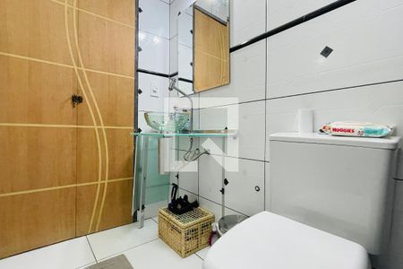 Casa à venda com 220m², 5 quartos e 2 vagas Casa à venda com 220m², 5 quartos e 2 vagasBanheiro da Suíte 2