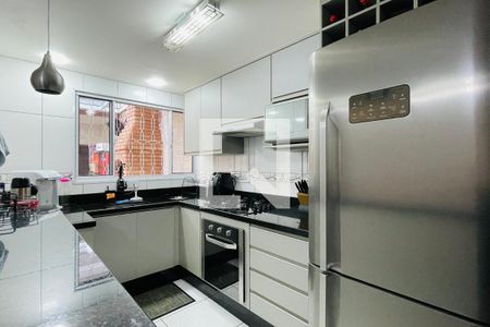 Casa à venda com 220m², 5 quartos e 2 vagas Casa à venda com 220m², 5 quartos e 2 vagasCozinha 2
