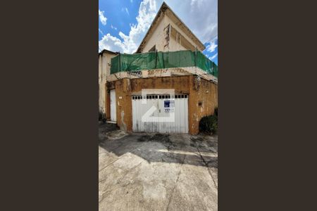 Casa à venda com 350m², 4 quartos e 2 vagasPlaquinha 