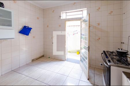 Casa à venda com 350m², 4 quartos e 2 vagasCozinha