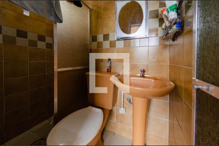 Casa à venda com 350m², 4 quartos e 2 vagasBanheiro suíte 2