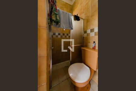 Casa à venda com 350m², 4 quartos e 2 vagasBanheiro suíte 2