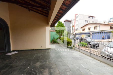Casa à venda com 268m², 3 quartos e 2 vagasÁrea comum