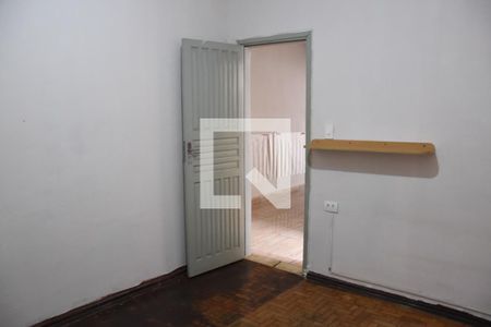 Casa para alugar com 120m², 2 quartos e 2 vagasQuarto 3