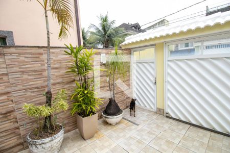 Casa de condomínio à venda com 255m², 3 quartos e 1 vagaÁrea externa