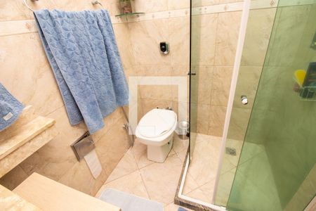 Casa de condomínio à venda com 255m², 3 quartos e 1 vagaBanheiro