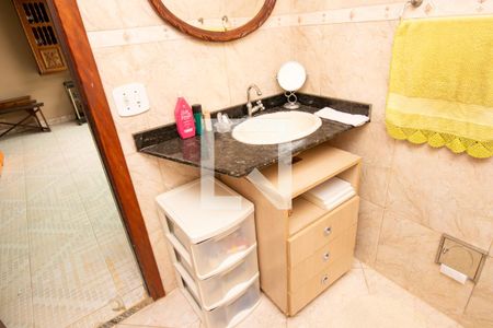 Casa de condomínio à venda com 255m², 3 quartos e 1 vagaBanheiro 2