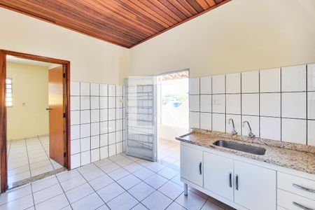 Casa para alugar com 250m², 3 quartos e 3 vagas Casa para alugar com 250m², 3 quartos e 3 vagasCozinha / Lavanderia