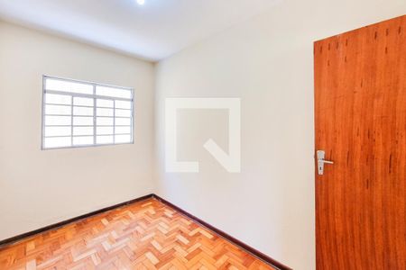 Casa para alugar com 250m², 3 quartos e 3 vagas Casa para alugar com 250m², 3 quartos e 3 vagasQuarto 2