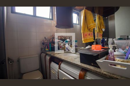 Casa de condomínio à venda com 500m², 6 quartos e 2 vagas Casa de condomínio à venda com 500m², 6 quartos e 2 vagasBanheiro Social