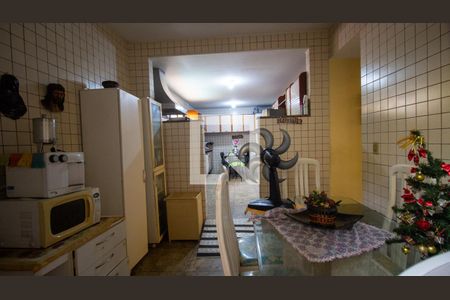 Casa de condomínio à venda com 500m², 6 quartos e 2 vagas Casa de condomínio à venda com 500m², 6 quartos e 2 vagasCozinha