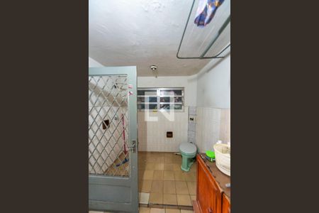 Casa à venda com 120m², 3 quartos e 1 vaga Casa à venda com 120m², 3 quartos e 1 vagaBanheiro de serviço