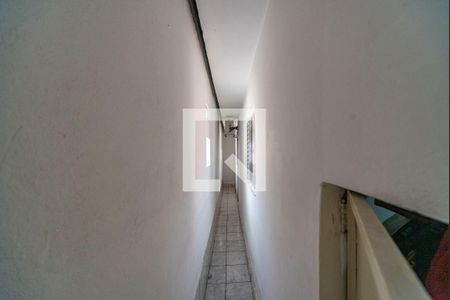 Casa à venda com 120m², 3 quartos e 1 vaga Casa à venda com 120m², 3 quartos e 1 vagaCorredor lateral