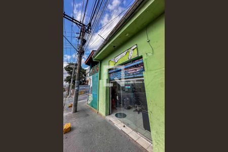 Casa à venda com 120m², 3 quartos e 1 vaga Casa à venda com 120m², 3 quartos e 1 vagaFachada Lateral