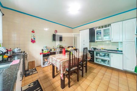 Casa à venda com 120m², 3 quartos e 1 vaga Casa à venda com 120m², 3 quartos e 1 vagaCozinha