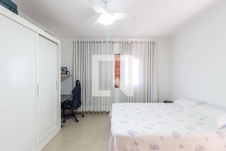 Casa à venda com 146m², 3 quartos e 3 vagas Casa à venda com 146m², 3 quartos e 3 vagasQuarto 2