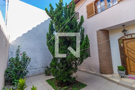 Casa à venda com 146m², 3 quartos e 3 vagas Casa à venda com 146m², 3 quartos e 3 vagasÁrea Externa