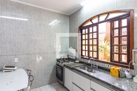 Casa à venda com 146m², 3 quartos e 3 vagas Casa à venda com 146m², 3 quartos e 3 vagasCozinha