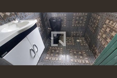 Casa à venda com 100m², 1 quarto e 1 vaga Casa à venda com 100m², 1 quarto e 1 vagaBanheiro