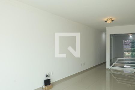 Sala de casa à venda com 3 quartos, 180m² em Jardim Norma, São Paulo