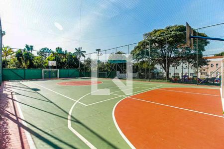 Casa de condomínio à venda com 128m², 3 quartos e 2 vagas Casa de condomínio à venda com 128m², 3 quartos e 2 vagasQuadra