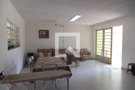 Casa para alugar com 400m², 4 quartos e 5 vagas Casa para alugar com 400m², 4 quartos e 5 vagasÁrea comum