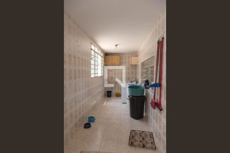 Casa para alugar com 400m², 4 quartos e 5 vagas Casa para alugar com 400m², 4 quartos e 5 vagasÁrea de Serviço