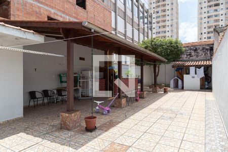 Casa para alugar com 400m², 4 quartos e 5 vagas Casa para alugar com 400m², 4 quartos e 5 vagasÁrea comum