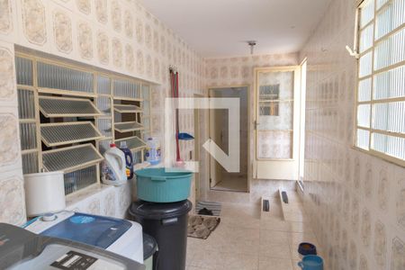 Casa para alugar com 400m², 4 quartos e 5 vagas Casa para alugar com 400m², 4 quartos e 5 vagasÁrea de Serviço