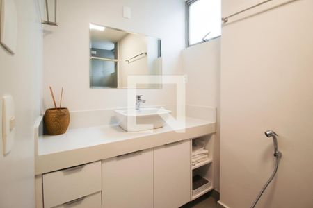 Apartamento à venda com 150m², 2 quartos e 2 vagas Apartamento à venda com 150m², 2 quartos e 2 vagasBanheiro