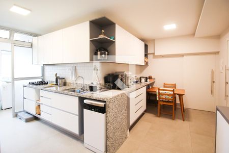 Apartamento à venda com 150m², 2 quartos e 2 vagas Apartamento à venda com 150m², 2 quartos e 2 vagasCozinha