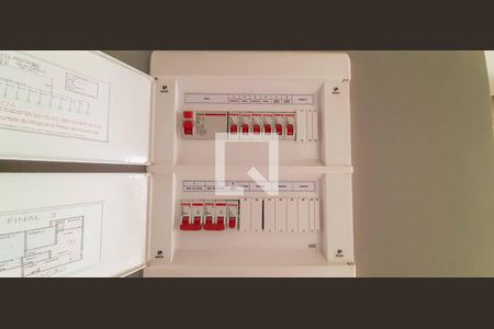 Apartamento à venda com 60m², 2 quartos e 1 vaga Apartamento à venda com 60m², 2 quartos e 1 vagaQuadro de Luz