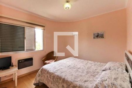 Foto 15 de casa à venda com 3 quartos, 220m² em Cambuci, São Paulo