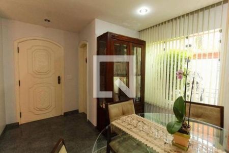 Casa à venda com 220m², 3 quartos e 3 vagas Casa à venda com 220m², 3 quartos e 3 vagasFoto 04