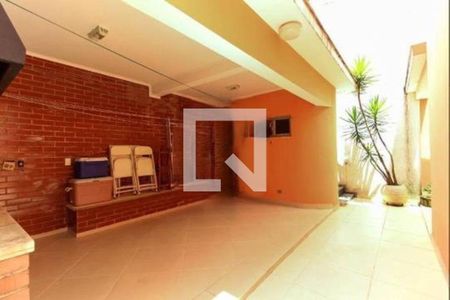 Casa à venda com 220m², 3 quartos e 3 vagas Casa à venda com 220m², 3 quartos e 3 vagasFoto 24