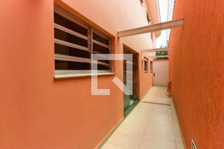 Casa à venda com 220m², 3 quartos e 3 vagas Casa à venda com 220m², 3 quartos e 3 vagasFoto 02