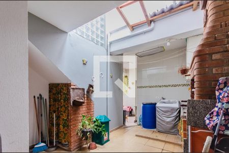 Casa à venda com 300m², 4 quartos e 3 vagasÁrea de Serviço e Espaço Gourmet