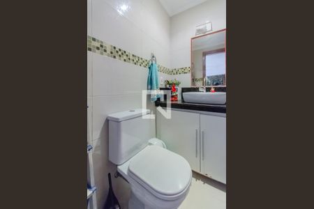 Casa à venda com 300m², 4 quartos e 3 vagasBanheiro de serviço