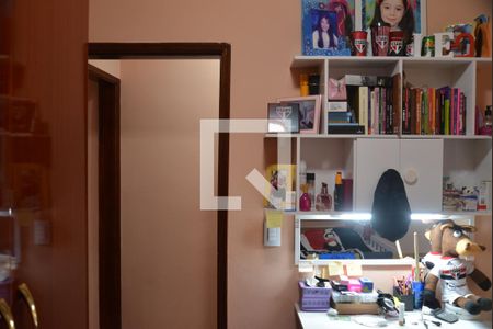 Casa à venda com 162m², 4 quartos e 2 vagasQuarto 3