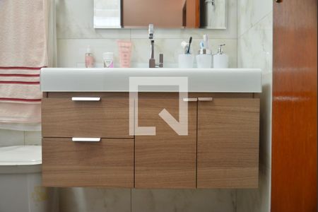 Casa à venda com 162m², 4 quartos e 2 vagasBanheiro Social