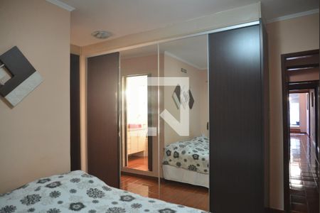 Casa à venda com 162m², 4 quartos e 2 vagasQuarto Suíte