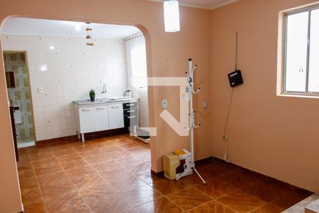 Casa à venda com 260m², 6 quartos e 2 vagas Casa à venda com 260m², 6 quartos e 2 vagasCozinha