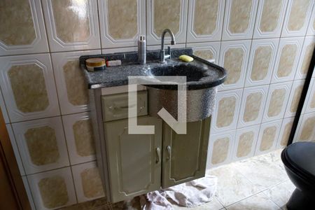 Casa à venda com 260m², 6 quartos e 2 vagas Casa à venda com 260m², 6 quartos e 2 vagasBanheiro