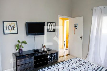 Casa à venda com 260m², 6 quartos e 2 vagas Casa à venda com 260m², 6 quartos e 2 vagasQuarto 4 - Suíte