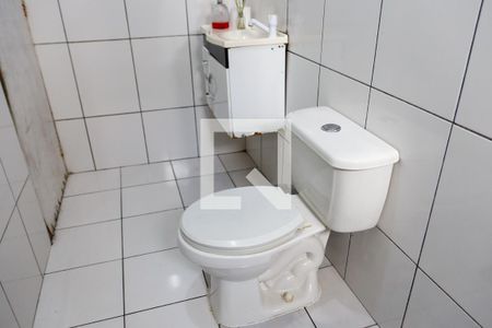 Casa à venda com 260m², 6 quartos e 2 vagas Casa à venda com 260m², 6 quartos e 2 vagasBanheiro 3