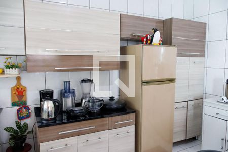 Casa à venda com 260m², 6 quartos e 2 vagas Casa à venda com 260m², 6 quartos e 2 vagasCozinha