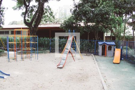 Apartamento à venda com 55m², 2 quartos e 1 vaga Apartamento à venda com 55m², 2 quartos e 1 vagaÁrea comum - Playground