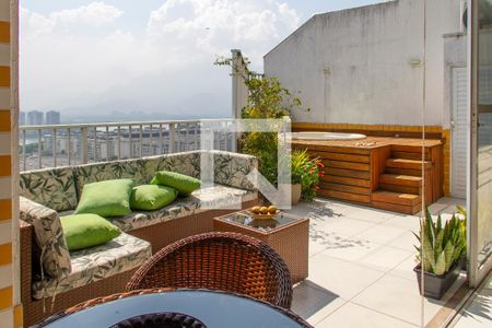 Apartamento à venda com 145m², 2 quartos e 1 vagaTerraço